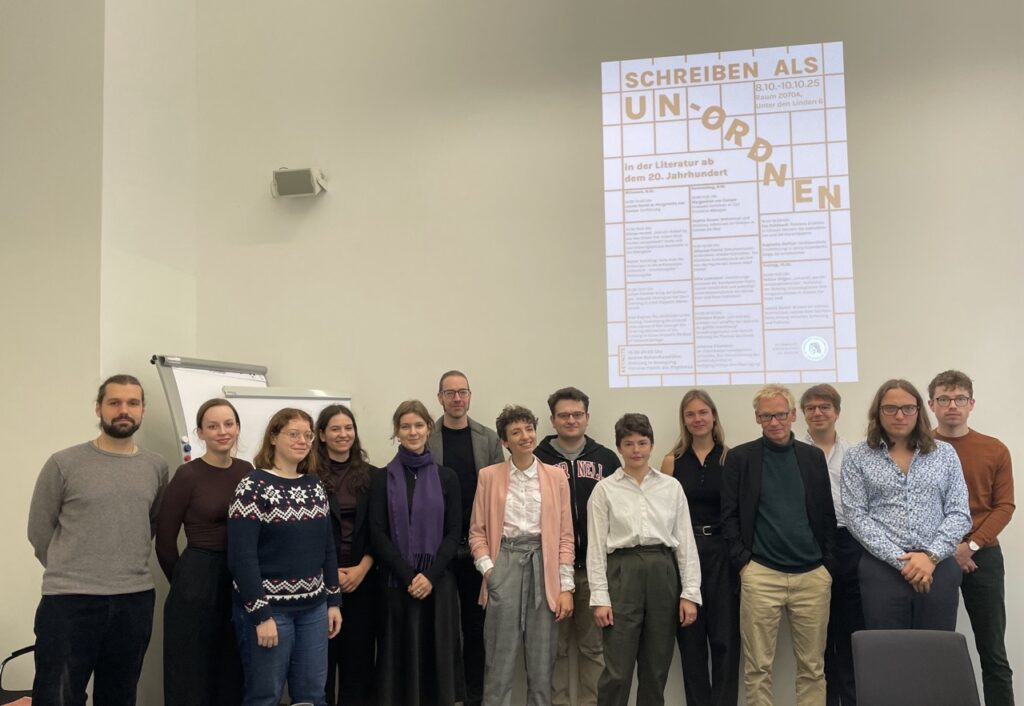 Gruppenbild Unordnen Raphaela Deffner